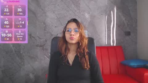 Snapshot of angeles_azul chatting on September 18, 2025, 4:42 pm angel online show from September 18, 2025, 4:42 pm