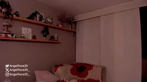 Snapshot of angelface25_ chatting on March 2, 2025, 12:42 am . online show from March 2, 2025, 12:42 am