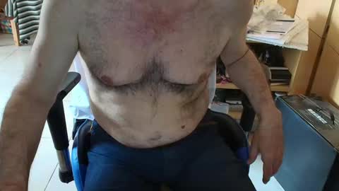 Snapshot of angelgarcia269 chatting on November 12, 2025, 12:16 pm angelgarcia269 online show from November 12, 2025, 12:16 pm