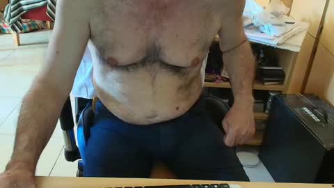 Snapshot of angelgarcia269 chatting on November 14, 2025, 11:53 am angelgarcia269 online show from November 14, 2025, 11:53 am