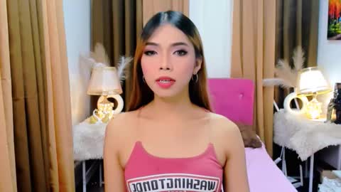 Snapshot of angelic076039 chatting on October 21, 2025, 5:19 am MISS PAU online show from October 21, 2025, 5:19 am