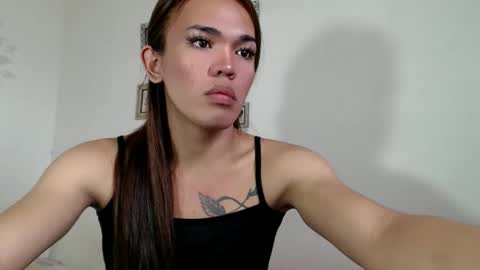 Snapshot of angelic_slutxx chatting on December 10, 2024, 2:05 am Yhanna online show from December 10, 2024, 2:05 am