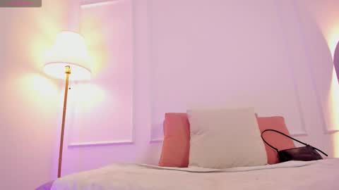 Snapshot of angelica_cross chatting on October 26, 2025, 12:22 pm Angelica Cross online show from October 26, 2025, 12:22 pm