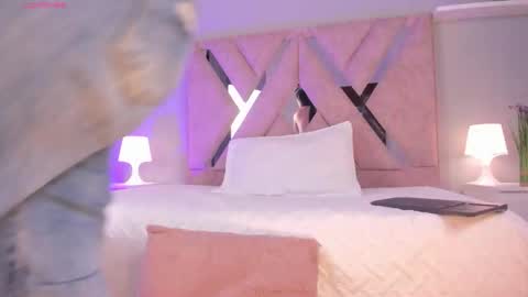 Snapshot of angelica_cross chatting on November 13, 2025, 8:08 pm Angelica Cross online show from November 13, 2025, 8:08 pm