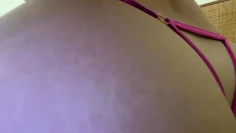 Snapshot of angelicalexa chatting on October 19, 2025, 5:35 pm angelicalexa online show from October 19, 2025, 5:35 pm