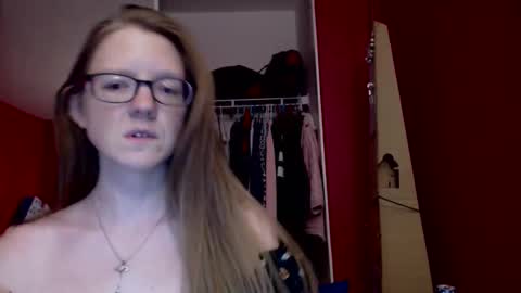 AngelicAngel online show from November 3, 2025, 2:35 am