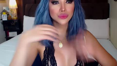 Snapshot of angelicqueents chatting on January 18, 2025, 11:32 am MS. AMALIA online show from January 18, 2025, 11:32 am