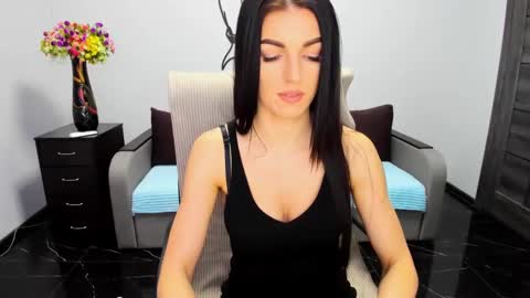 Snapshot of angelina_clark chatting on January 15, 2025, 12:36 pm Angelina online show from January 15, 2025, 12:36 pm