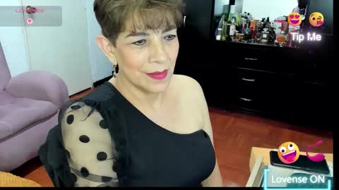 Snapshot of angelina_stone_65 chatting on November 12, 2025, 9:14 pm Angelina online show from November 12, 2025, 9:14 pm