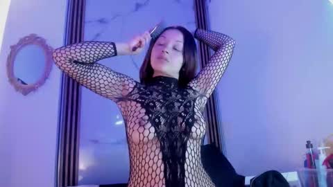 Snapshot of angelinablanc_ chatting on October 21, 2025, 11:00 am ANGELINA online show from October 21, 2025, 11:00 am