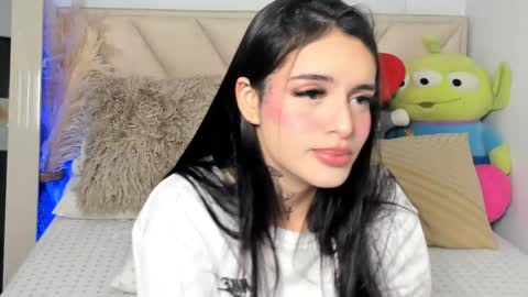 Angeline Smith  online show from March 9, 2025, 1:46 am