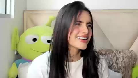 Angeline Smith  online show from September 22, 2025, 8:44 pm