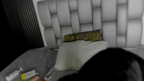 angeline_bleak online show from November 15, 2025, 12:02 pm