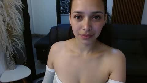 angeline_davies online show from March 6, 2025, 2:29 pm