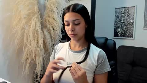 angeline_davies online show from March 12, 2025, 3:18 pm