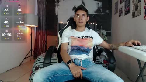 Angel online show from November 21, 2025, 8:18 pm