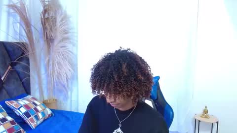 Angel online show from November 25, 2025, 8:09 pm