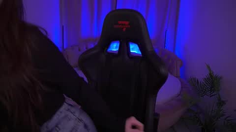 AngelBlush online show from November 24, 2025, 2:39 pm