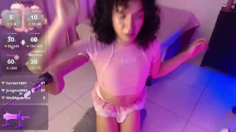 Snapshot of angellike_doll chatting on February 7, 2025, 2:40 am Angellike online show from February 7, 2025, 2:40 am