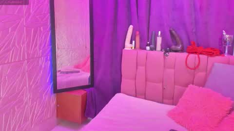 Snapshot of angellike_doll chatting on September 22, 2025, 7:05 pm Angellike online show from September 22, 2025, 7:05 pm