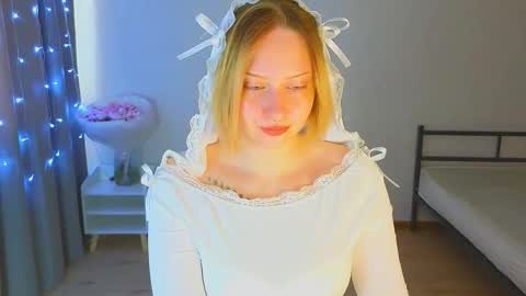 Cutie online show from November 1, 2025, 3:19 am