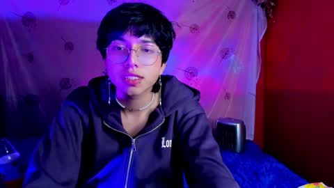 Snapshot of angellonfire chatting on February 8, 2025, 7:04 am Angel  online show from February 8, 2025, 7:04 am