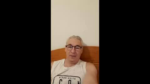 angellr5 online show from December 21, 2025, 9:16 am