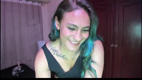 Snapshot of angellys_fit chatting on December 21, 2024, 12:09 am Angel online show from December 21, 2024, 12:09 am