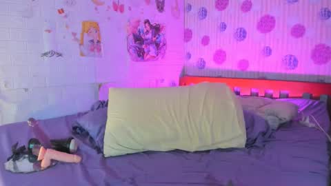 Snapshot of angelmoanster2 chatting on November 14, 2025, 9:19 am angel online show from November 14, 2025, 9:19 am