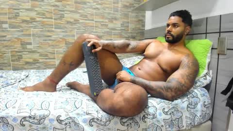 angelo_evans33 online show from March 4, 2025, 2:17 am