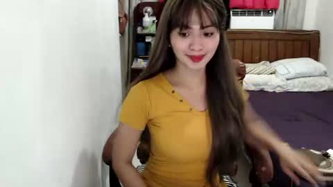 Snapshot of angelofcumx chatting on October 14, 2025, 9:43 am sabina online show from October 14, 2025, 9:43 am