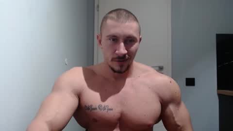  ------- SEX SHOW WITH GUYS AND GIRLS  MUSCLE SHOW online show from December 2, 2024, 7:49 pm