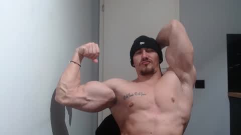  ------- SEX SHOW WITH GUYS AND GIRLS  MUSCLE SHOW online show from February 11, 2025, 10:18 pm