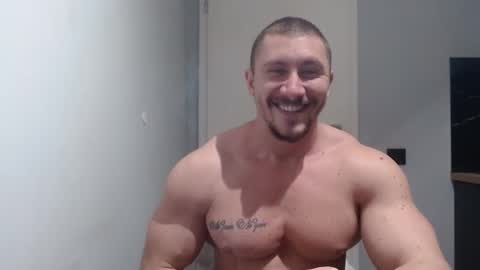  ------- SEX SHOW WITH GUYS AND GIRLS  MUSCLE SHOW online show from March 10, 2025, 5:50 pm