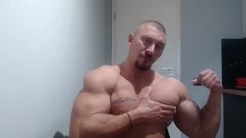  ------- SEX SHOW WITH GUYS AND GIRLS  MUSCLE SHOW online show from October 7, 2025, 10:12 am