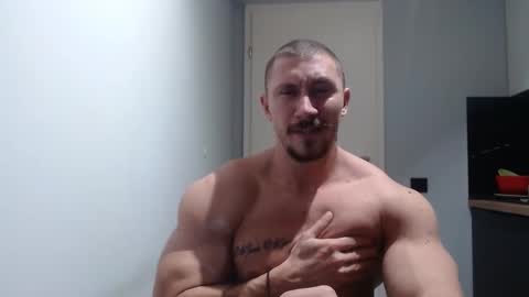  ------- SEX SHOW WITH GUYS AND GIRLS  MUSCLE SHOW online show from November 17, 2025, 4:13 pm