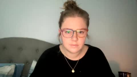 Snapshot of angeloflight273360 chatting on January 4, 2025, 1:31 pm Angel of Light online show from January 4, 2025, 1:31 pm