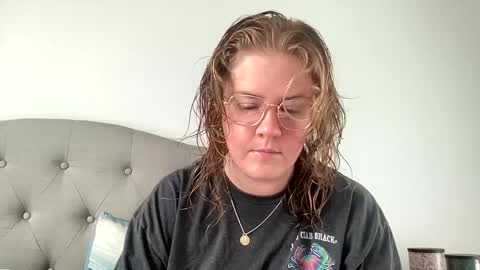 Snapshot of angeloflight273360 chatting on January 24, 2025, 9:37 pm Angel of Light online show from January 24, 2025, 9:37 pm