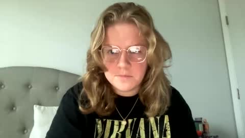 Snapshot of angeloflight273360 chatting on February 5, 2025, 4:03 pm Angel of Light online show from February 5, 2025, 4:03 pm