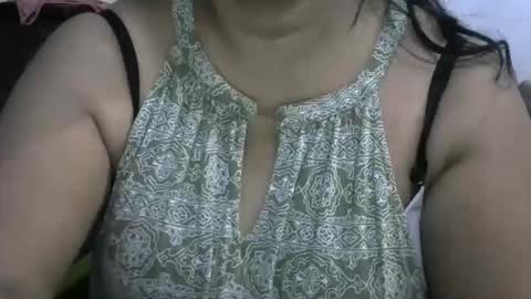 Snapshot of angelpriya555 chatting on September 29, 2025, 8:13 pm angelpriya555 online show from September 29, 2025, 8:13 pm