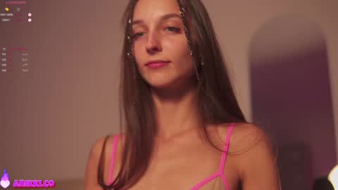 Nikki online show from January 3, 2025, 2:19 pm