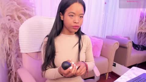 Snapshot of angelsmia_ chatting on September 25, 2025, 4:27 am  MIA available content ask online show from September 25, 2025, 4:27 am
