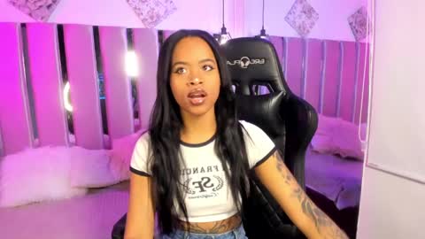 Snapshot of angelsmia_ chatting on September 27, 2025, 4:17 am  MIA available content ask online show from September 27, 2025, 4:17 am