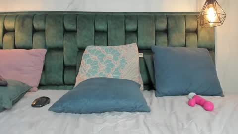 Snapshot of angelswets chatting on February 4, 2025, 5:23 pm ANGIE online show from February 4, 2025, 5:23 pm