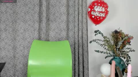 Snapshot of angelswets chatting on September 20, 2025, 2:51 pm ANGIE online show from September 20, 2025, 2:51 pm