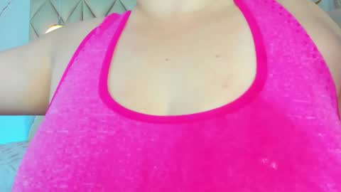 Snapshot of angelswets chatting on November 12, 2025, 3:12 pm ANGIE online show from November 12, 2025, 3:12 pm