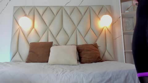 Snapshot of angelswets chatting on November 21, 2025, 2:16 pm ANGIE online show from November 21, 2025, 2:16 pm