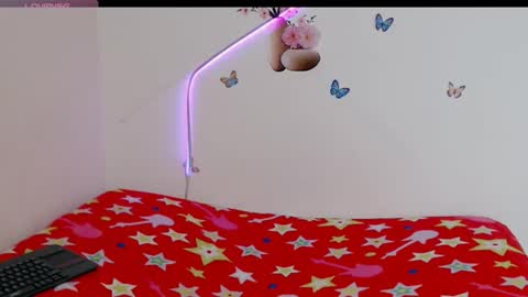 Snapshot of angelyxs chatting on November 2, 2025, 5:26 pm Angelyxs online show from November 2, 2025, 5:26 pm