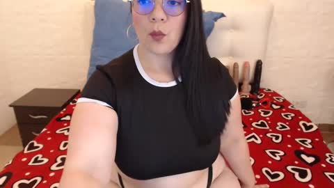 Angie online show from September 8, 2025, 6:18 pm