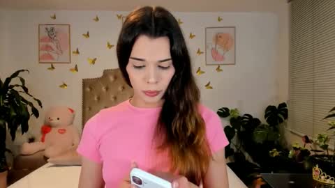 Snapshot of angie_modelo chatting on October 30, 2025, 1:40 am Anabella online show from October 30, 2025, 1:40 am